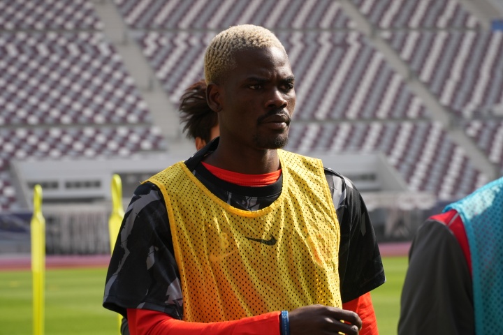 开云体育官网-直播吧：海港上午在多哈开启首堂冬训课，新援让·克劳德参与合练