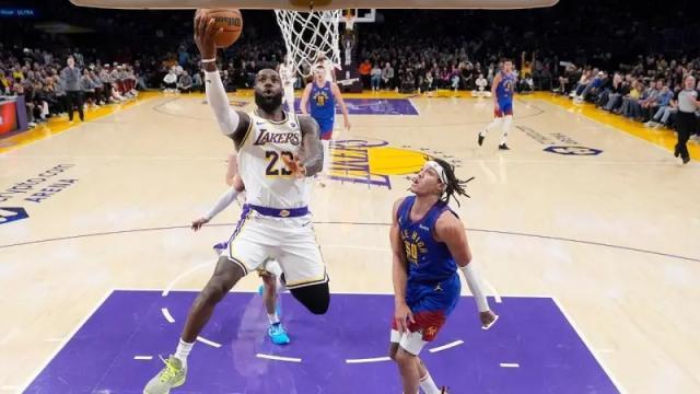 开云体育-中国官网登录入口-詹姆斯：纪录是用来打破的 你需要持续高水准+运气